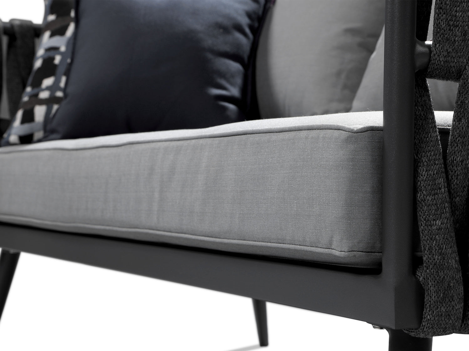 What is the best fabric for outdoor furniture? | Alexander Francis