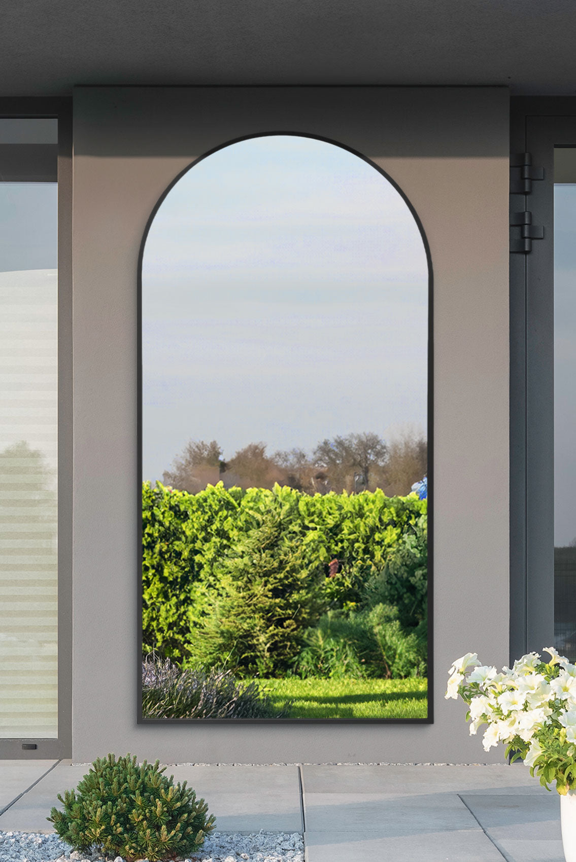 Arched Leaner Garden Mirror (Black Frame)