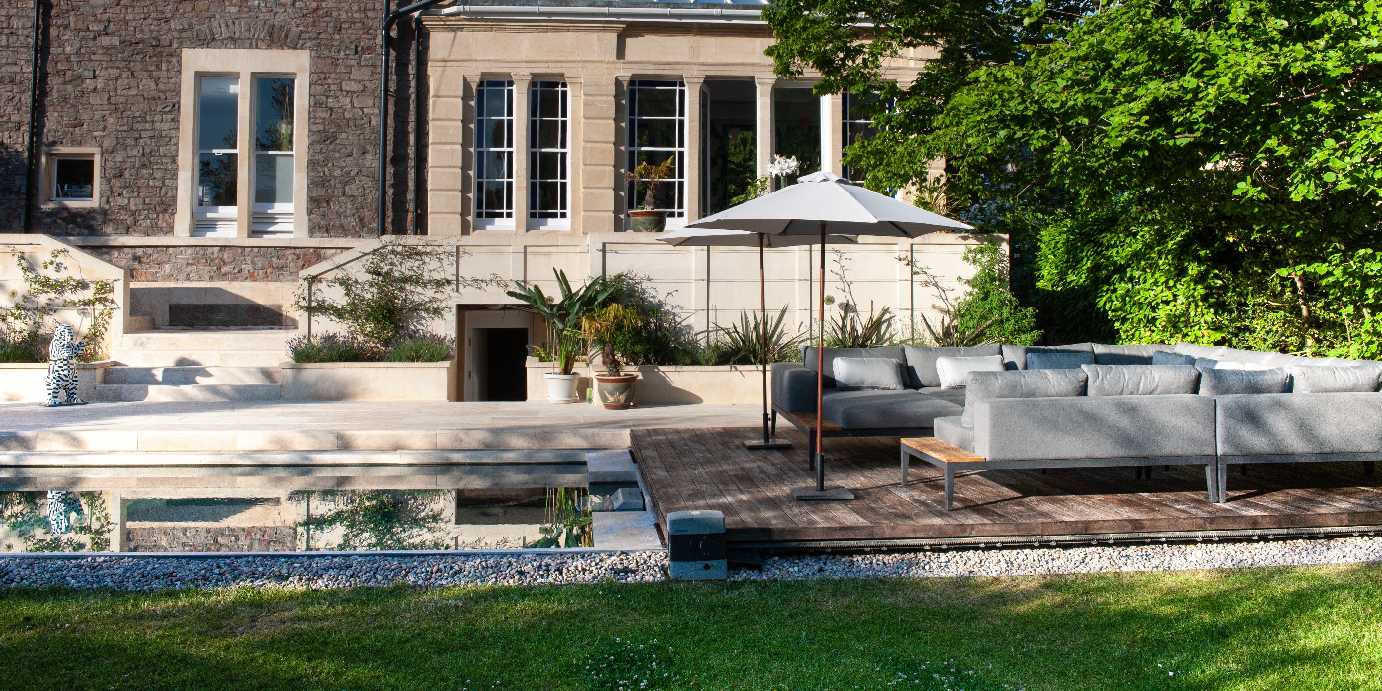 Garden Featuring Moderno Alexander Francis Outdoor Sofa Set